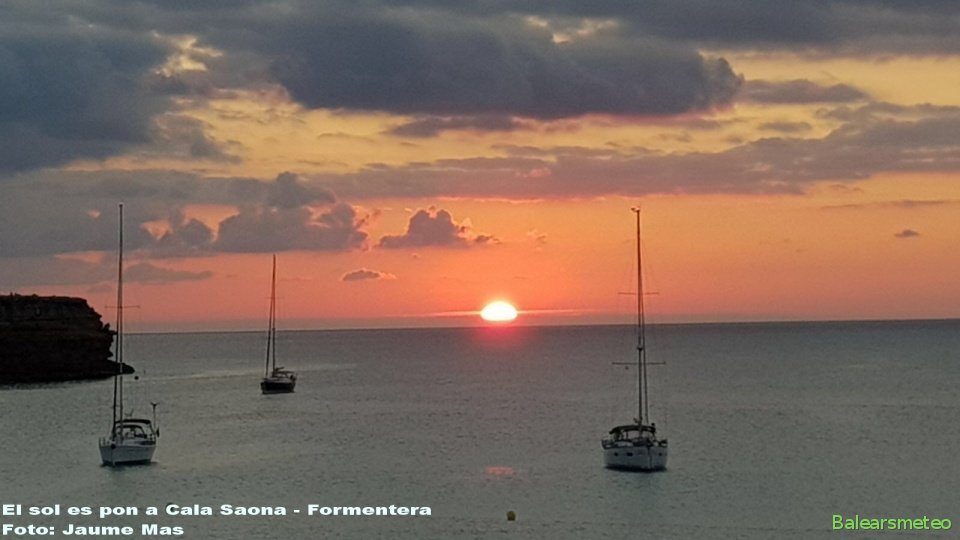 El Sol es pon a Cala Saona - Formentera